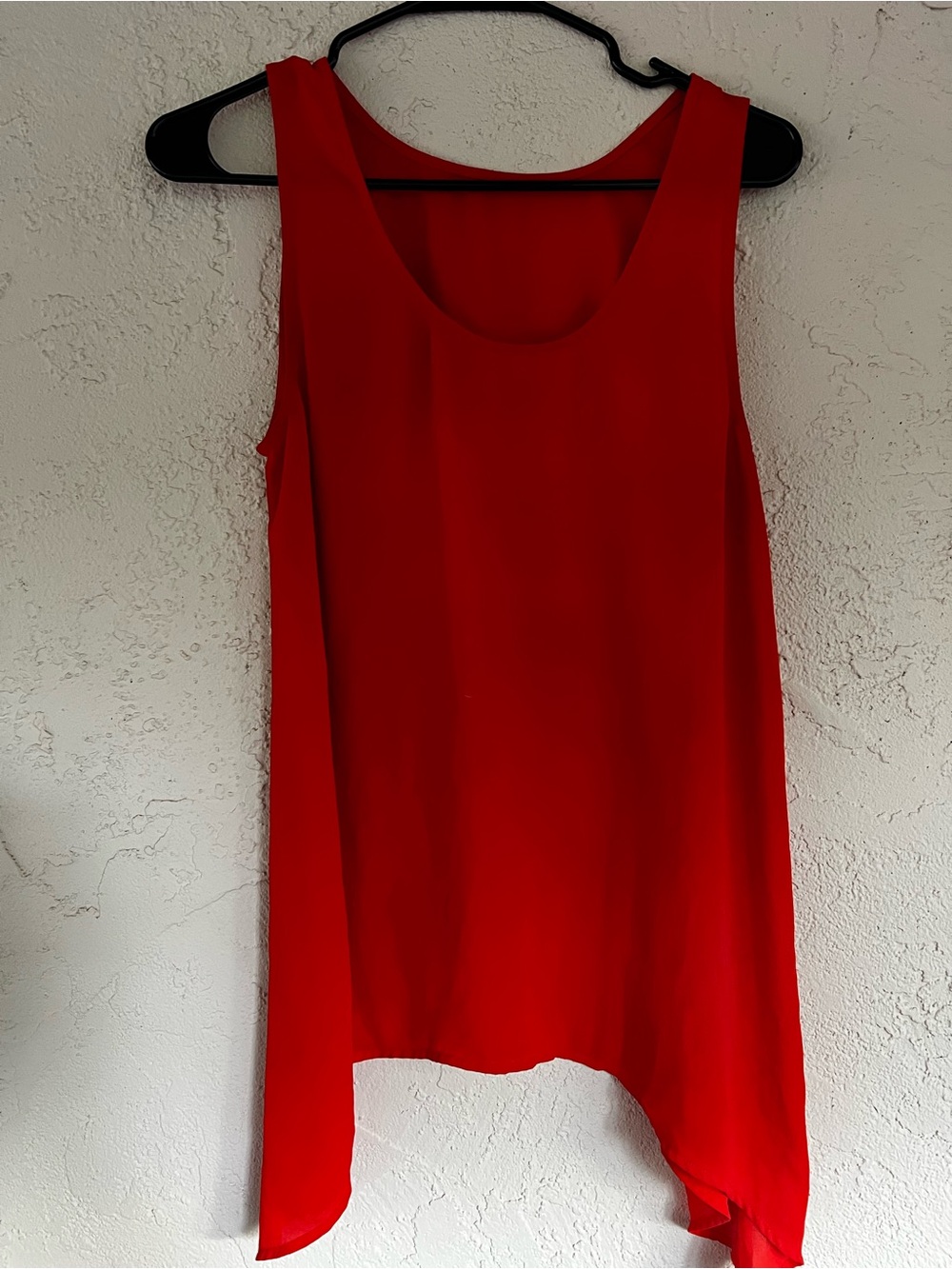 Red Sleeveless Asymmetrical Hem Women's Top